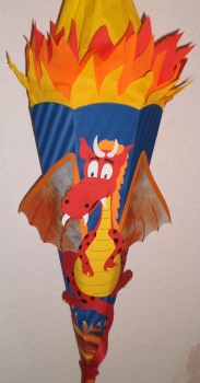 Handgefertige Schultüte / Zuckertüte - "Niedlicher Drache" - 70cm - 6-eckig