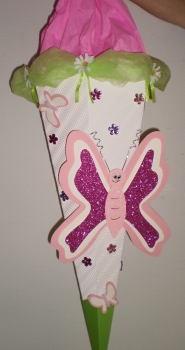 Handgefertigte Schultüte / Zuckertüte - " Schmetterling " - 70cm - 6-eckig