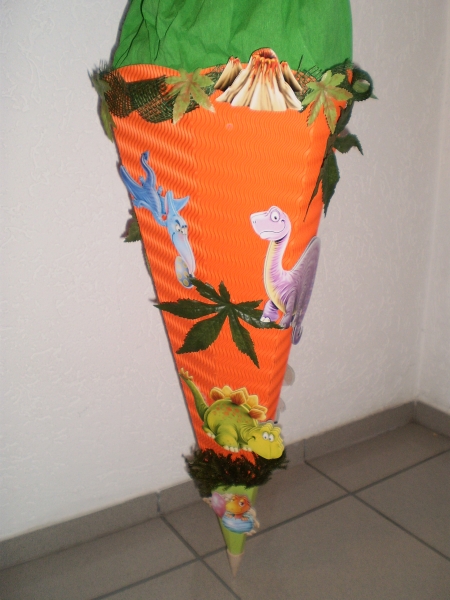 Handgefertigte Schultüte / Zuckertüte - " Dino "